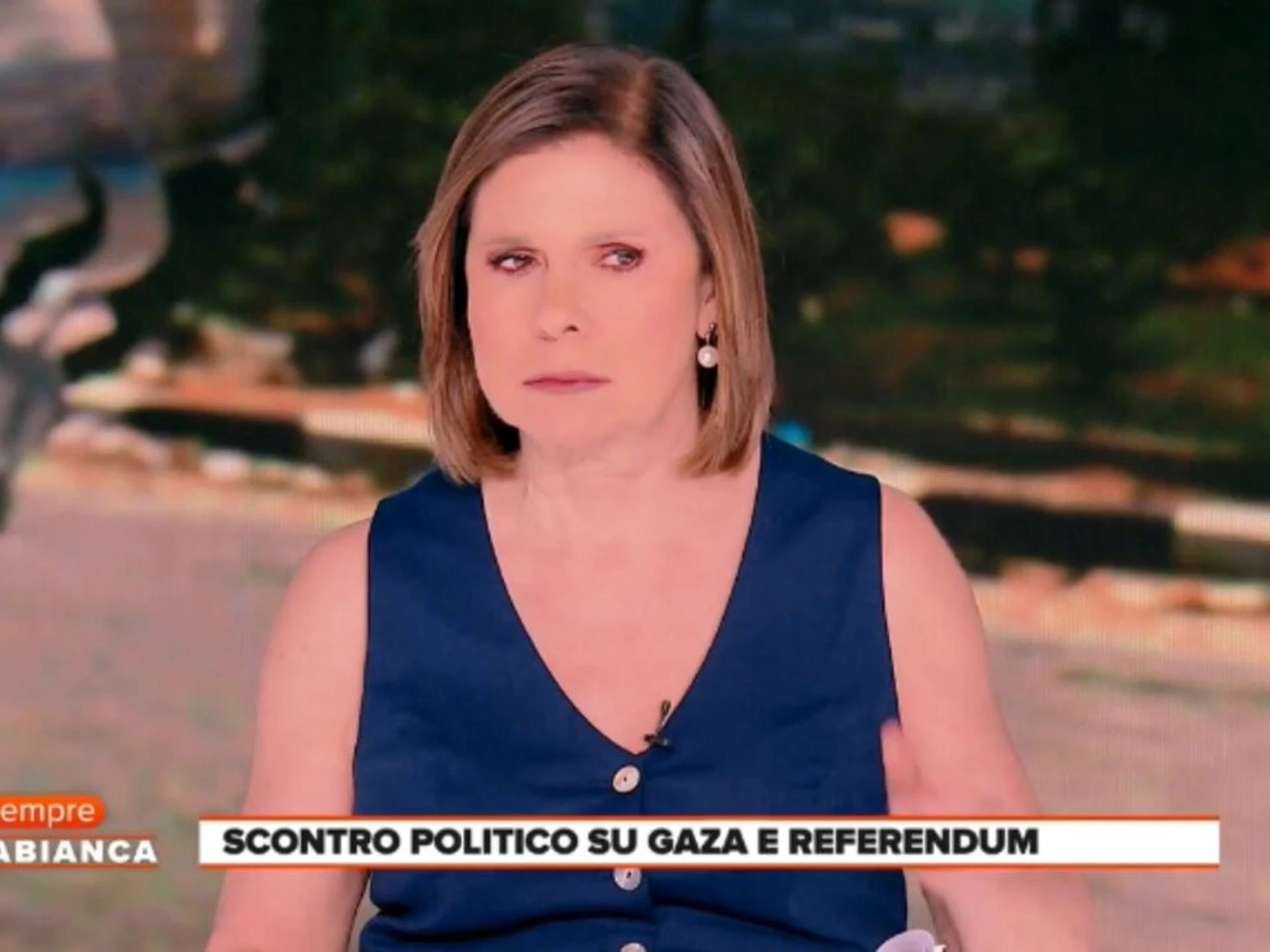 È sempre Cartabianca, Donzelli gela Berlinguer: "Mi lascia almeno la faccia?"