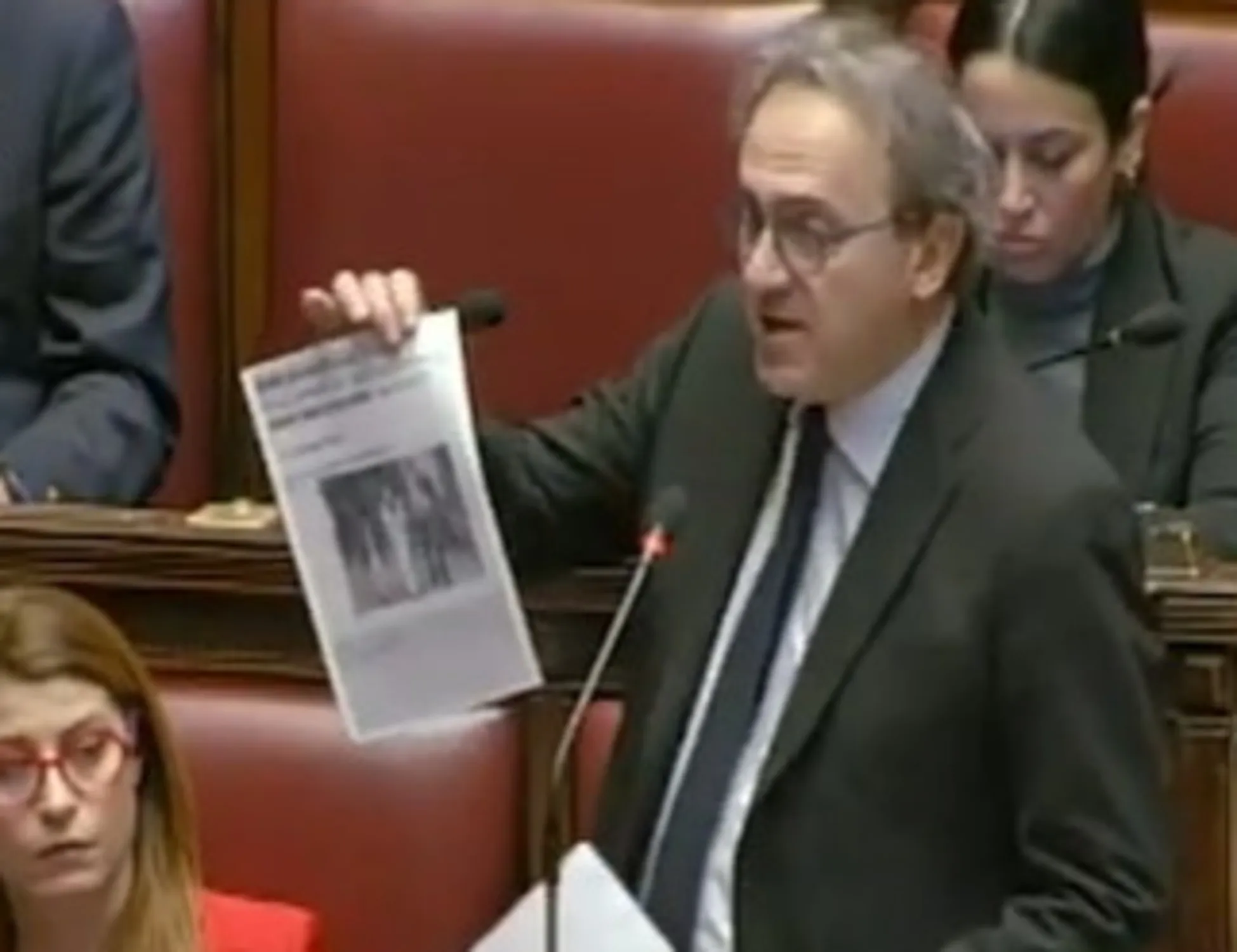 Bonelli e il ragazzo pestato a morte: gesto-choc in aula