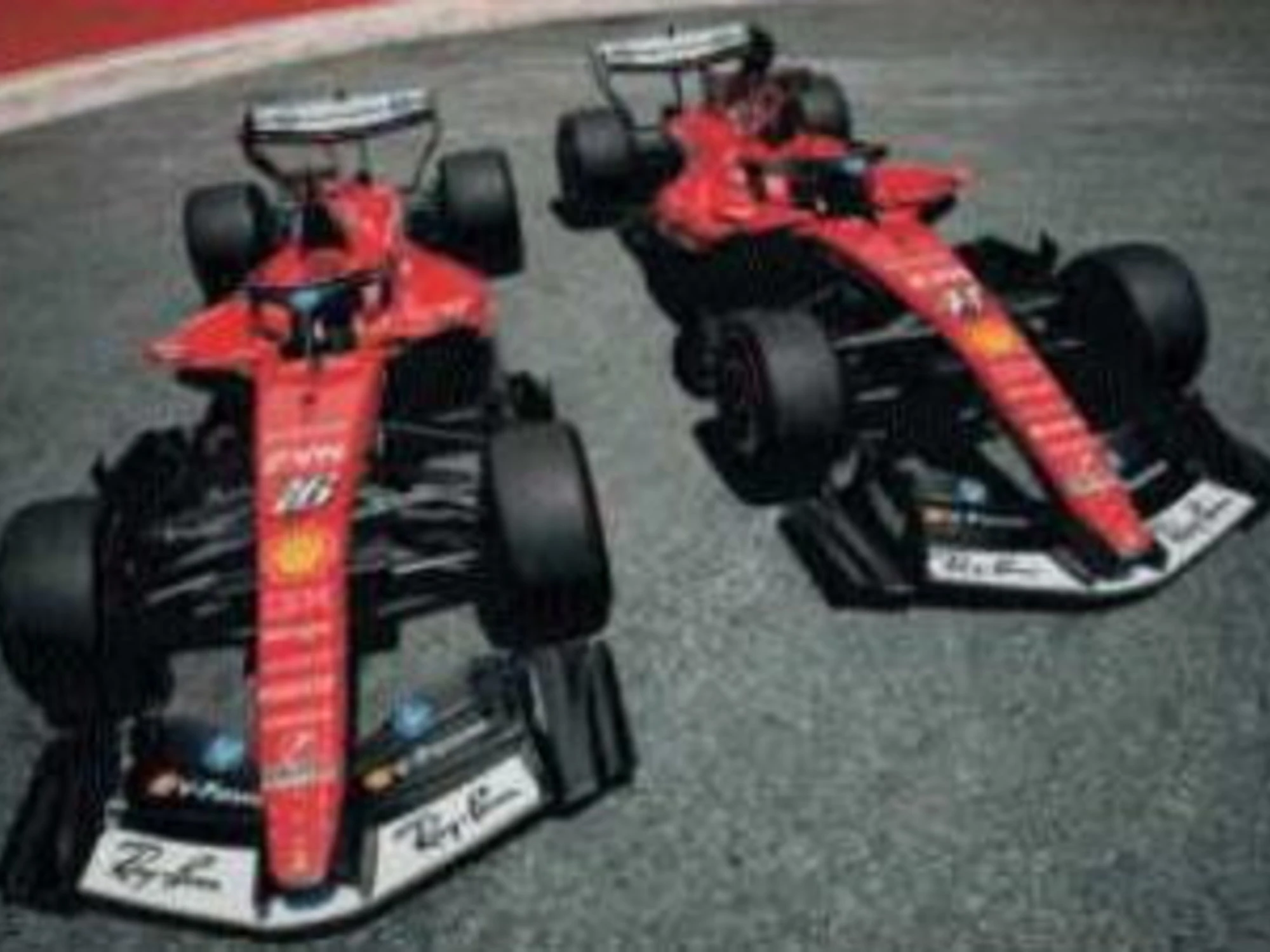 Ferrari in pista a Monza con un omaggio a Schumi