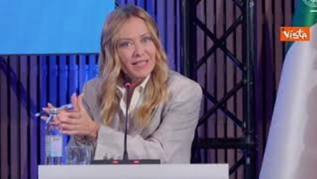 Caro Carburanti, Meloni: Valutiamo se reintrodurre ora accise mobili