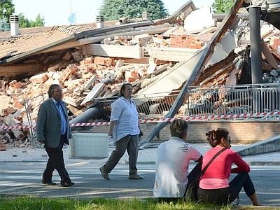 Terremoto, Cgil: "Aziende fanno firmare ai lavoratori liberatorie su sicurezza"