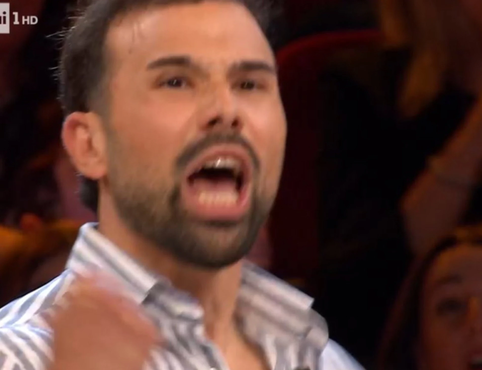 Affari tuoi, Gian Battista umiliato: "A te l'amore, a lei..."