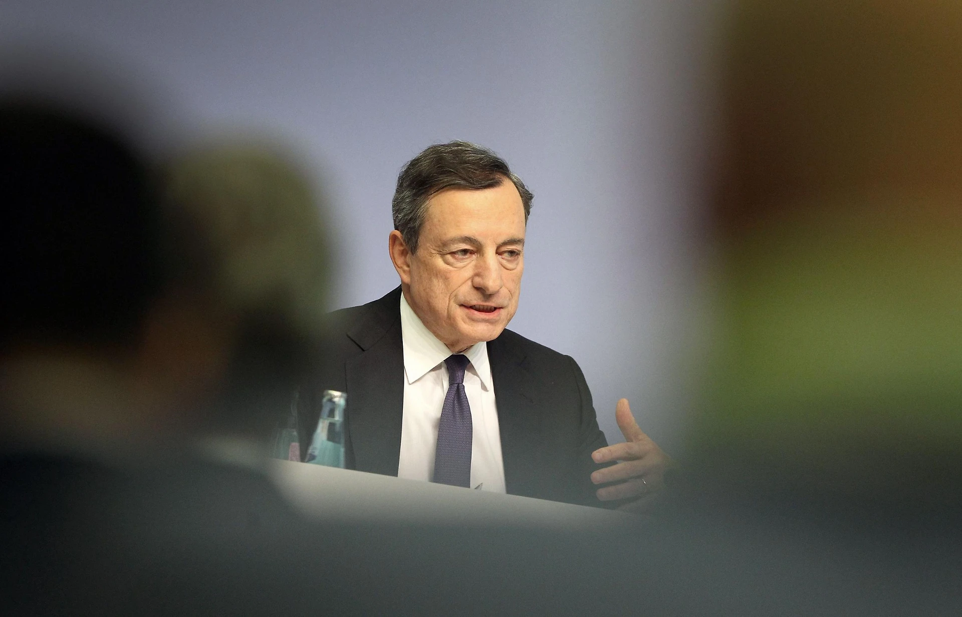 Spread e Italia fuori dall'euro, il vero terrore di Mario Draghi: cosa non può dire sul governo di Lega e M5s