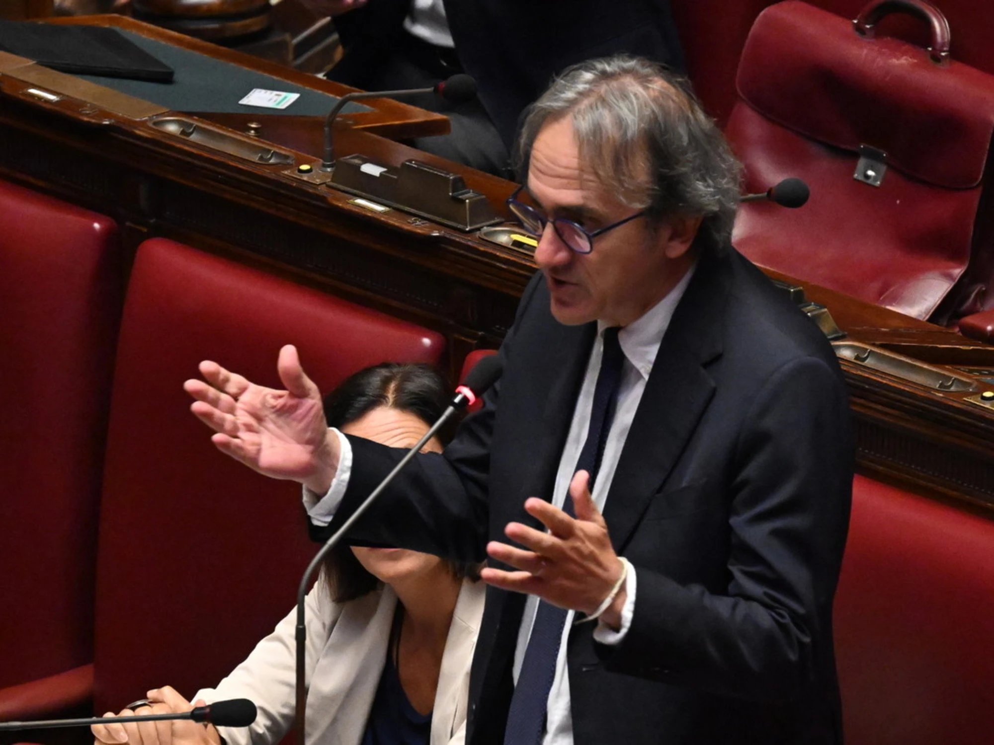Bonelli sgancia il siluro su Pd e 5s: "Basta con il duopolio", sinistra a pezzi