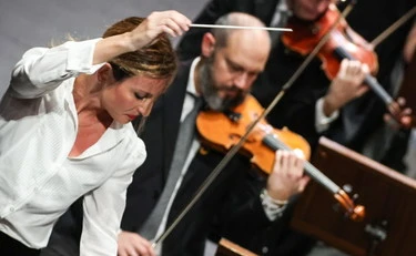 Beatrice Venezi, sceneggiata infinita: Tortato si dimette in polemica con la direttrice