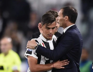 Juventus, Allegri striglia Dybala: "Impari a gestire meglio la sua vita privata"