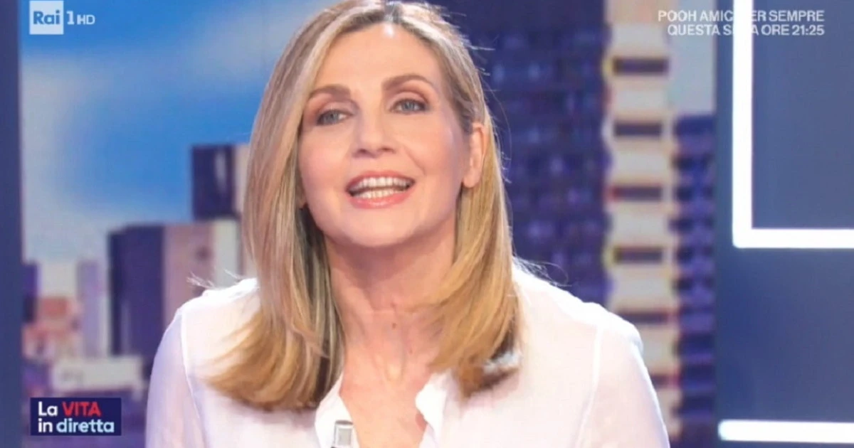 Lorella Cuccarini, dopo le frasi misteriose un'altra frecciata: "Gli anni televisivi più felici", con chi ce l'ha