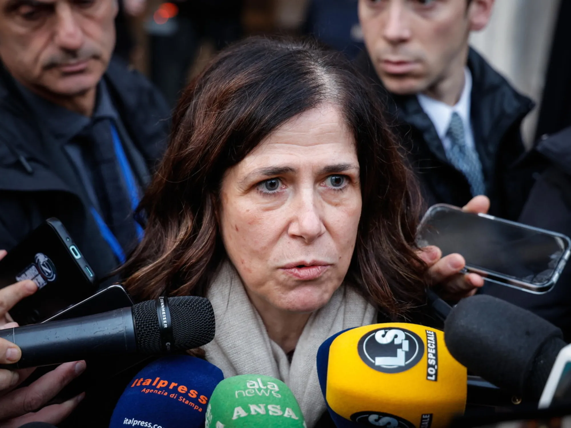 Leggi l'articolo: Todde si schianta: clamoroso autogol sulle tasse, FdI denuncia tutto