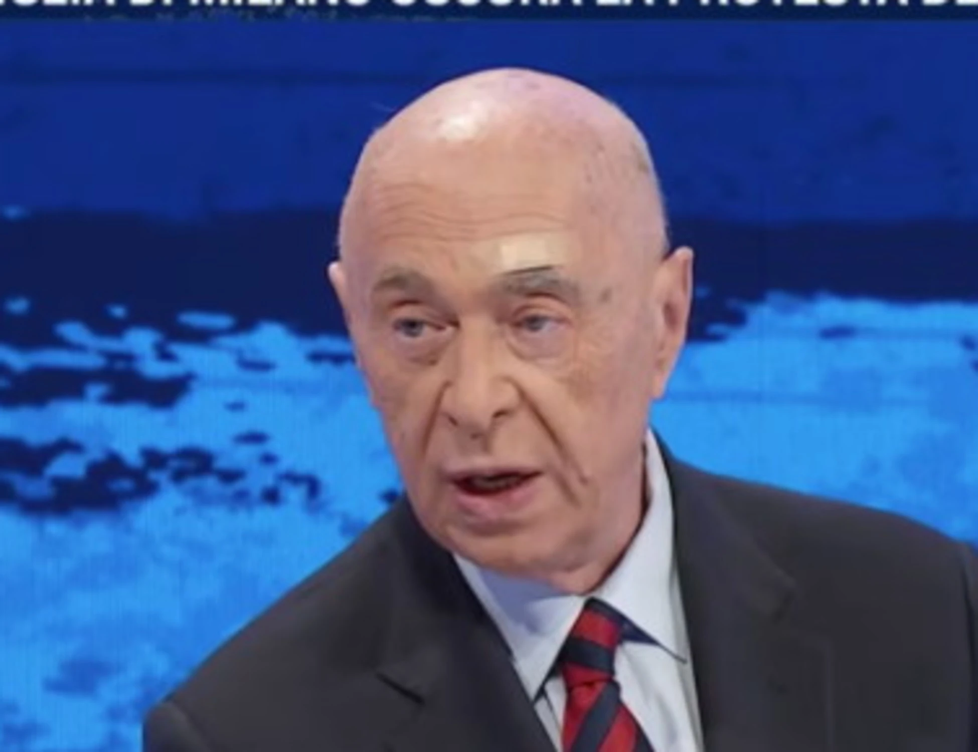 In Onda, Mieli inchioda la sinistra: "La polizia usa la mano leggera, altrimenti..."