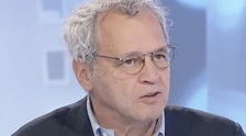Enrico Mentana, la domanda provocatoria: "Quali sono le differenze tra Matteo Renzi e Carlo Calenda?"
