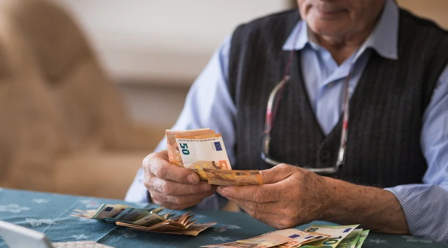 Pensioni, arriva il bonus Natale 2023: ecco chi lo avrà e quando
