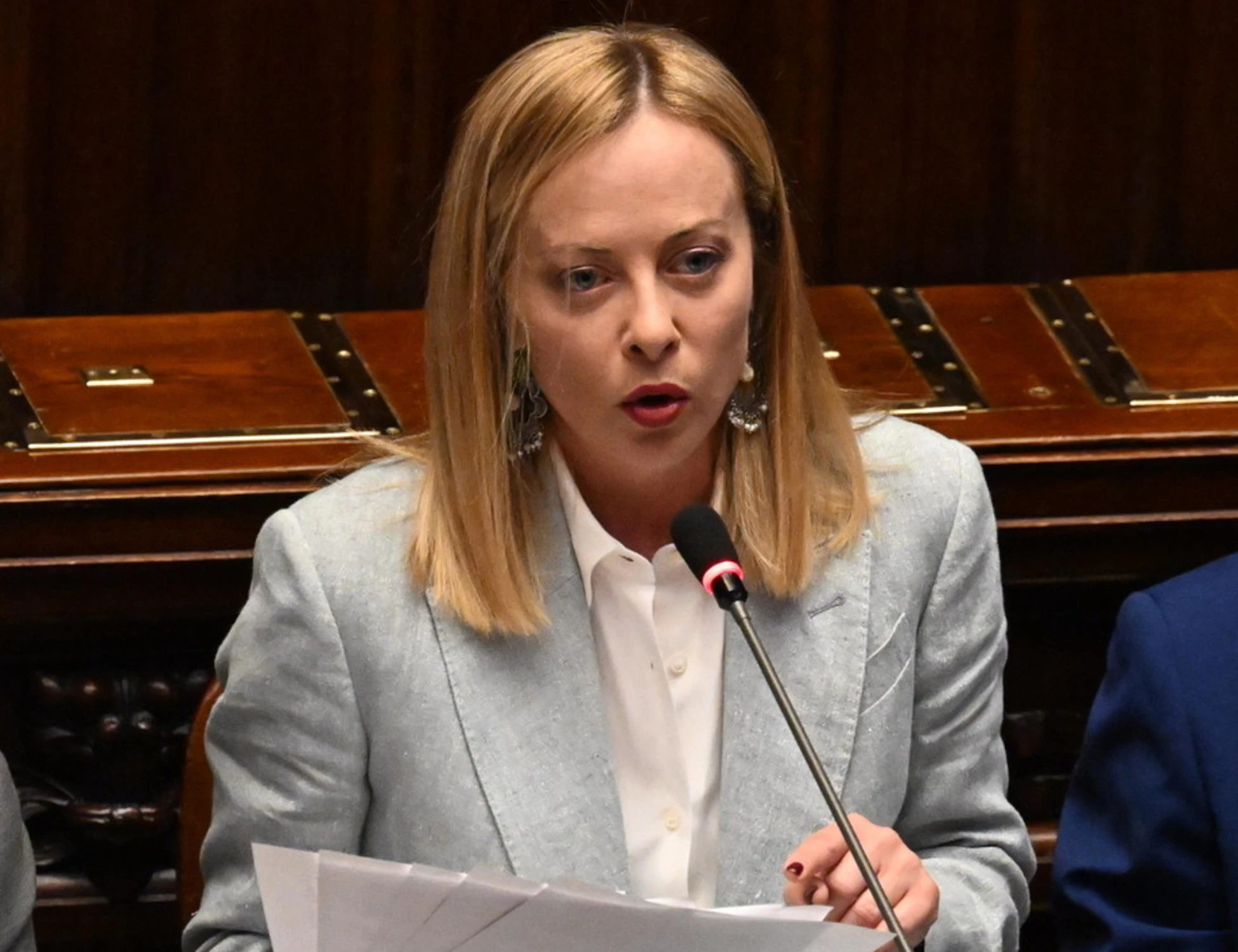 Giorgia Meloni spiana la sinistra: "Non perché conto io, ma perché siamo l'Italia"