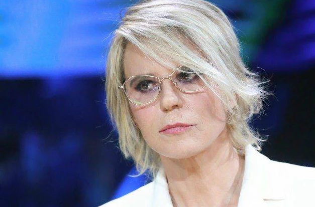 Mediaset, il clamoroso no a Maria De Filippi: l'attrice che ha rifiutato la sua offerta
