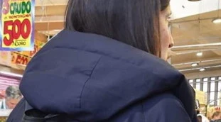 Schlein derubata in treno: "Vi prego restituitemi lo zaino", cosa c'era