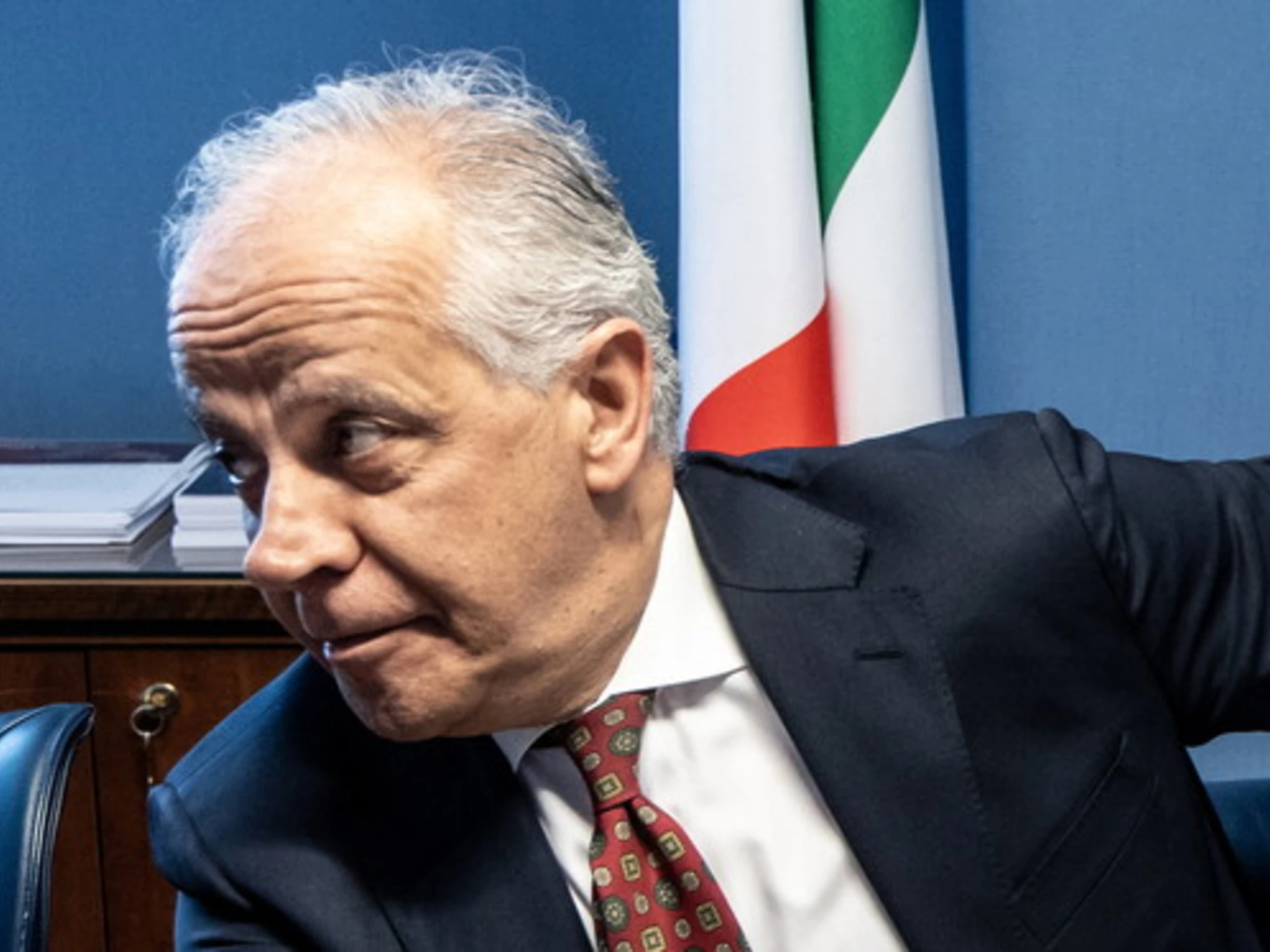 Matteo Piantedosi, i compagni si scoprono dei bacchettoni: rivolta della sinistra per i suoi flirt