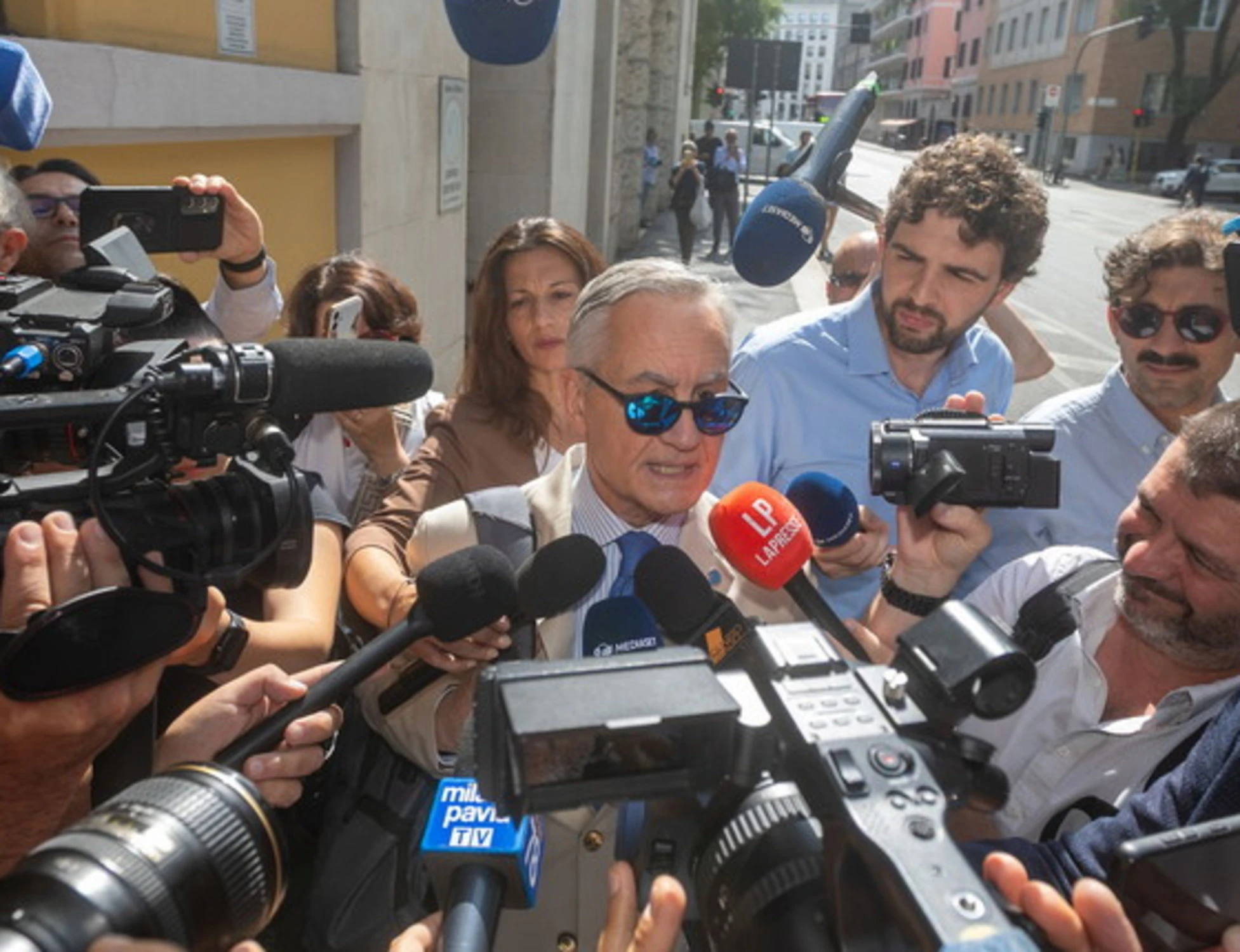 Garlasco, "Garofano non può entrare": cosa emerge a 19 anni dal delitto