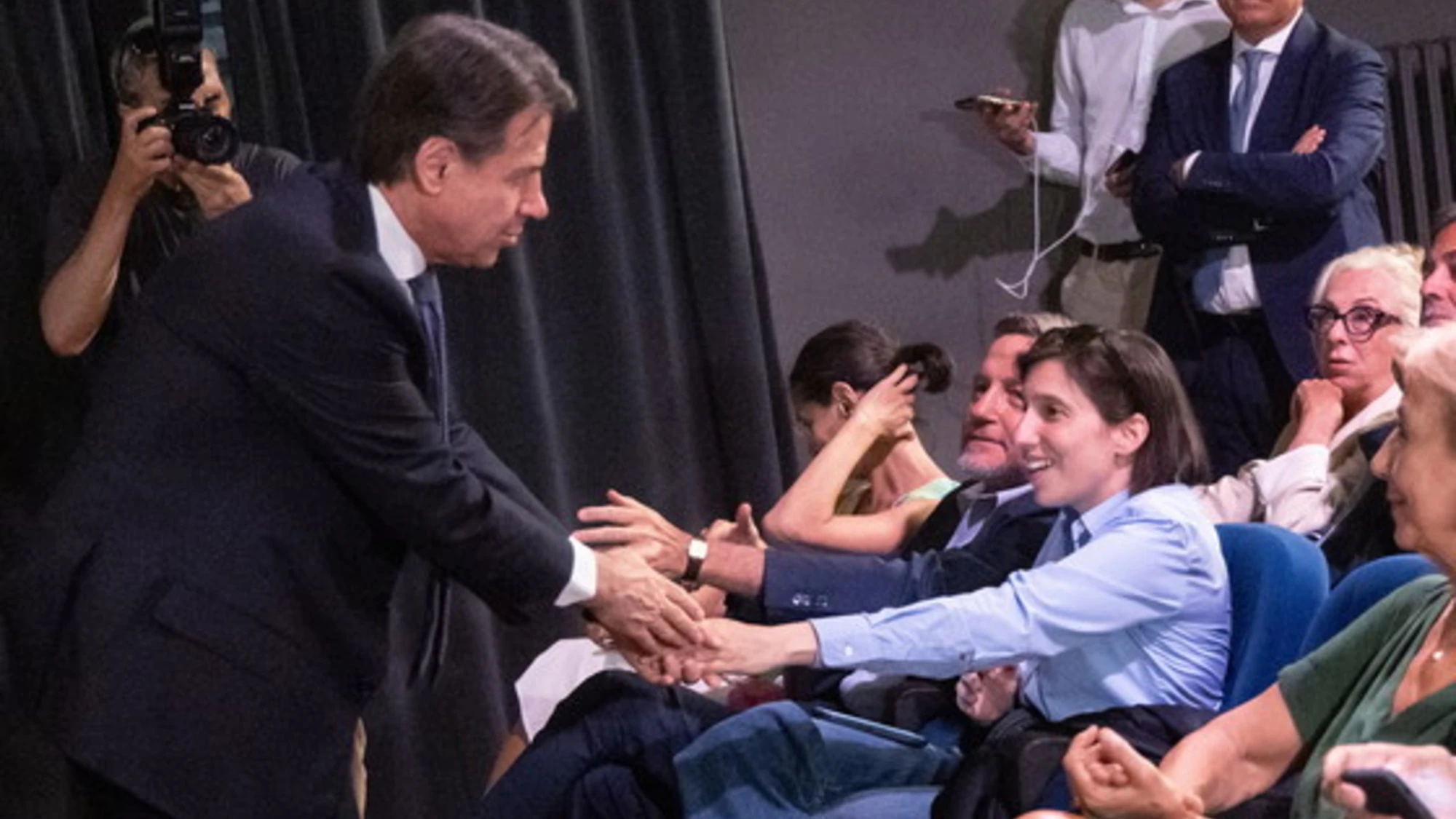 Conte e Schlein, quale nome vi convince di più per il centrosinistra?