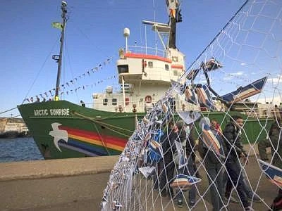 Attivisti di Greenpeace nelle carceri russe, appello contro la custodia cautelare