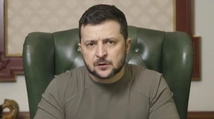 Volodymyr Zelensky, svelato il suo patrimonio: "Non solo yacht e jet privati", come si è arricchito