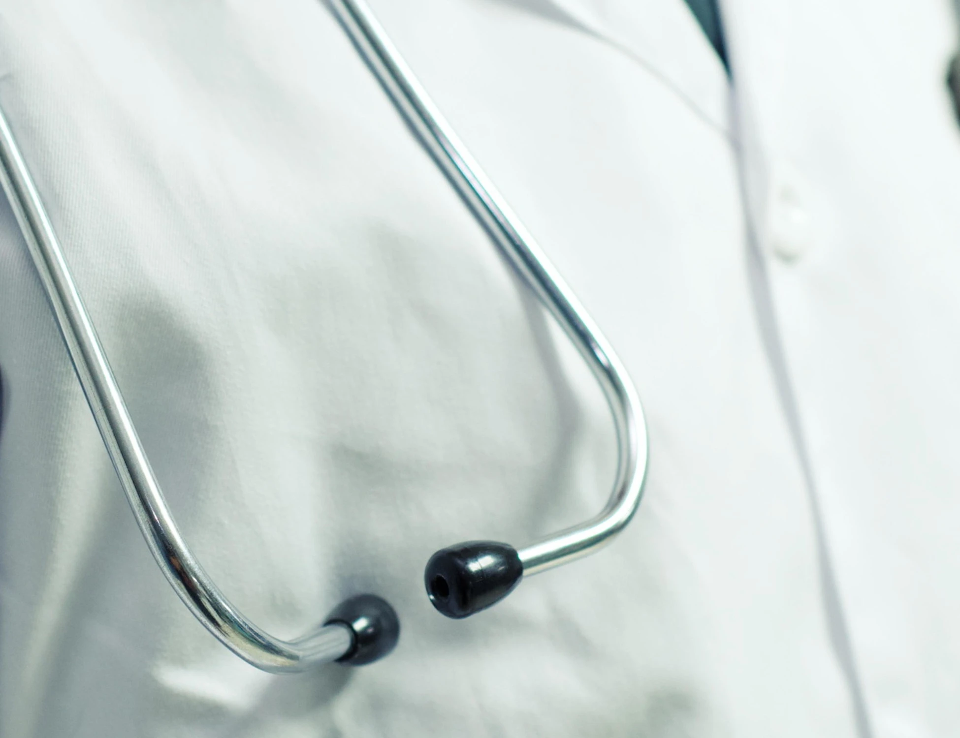 Trento, "voglio più giorni di malattia". E riempie il medico di botte