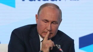 Vladimir Putin, il pretesto per radere al suolo l'Ucraina: indiscrezioni-choc, mentre lo zar trattava a Mosca...