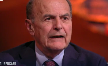 Bersani, "basta con lo sconfittismo". L'ultimo delirio a sinistra