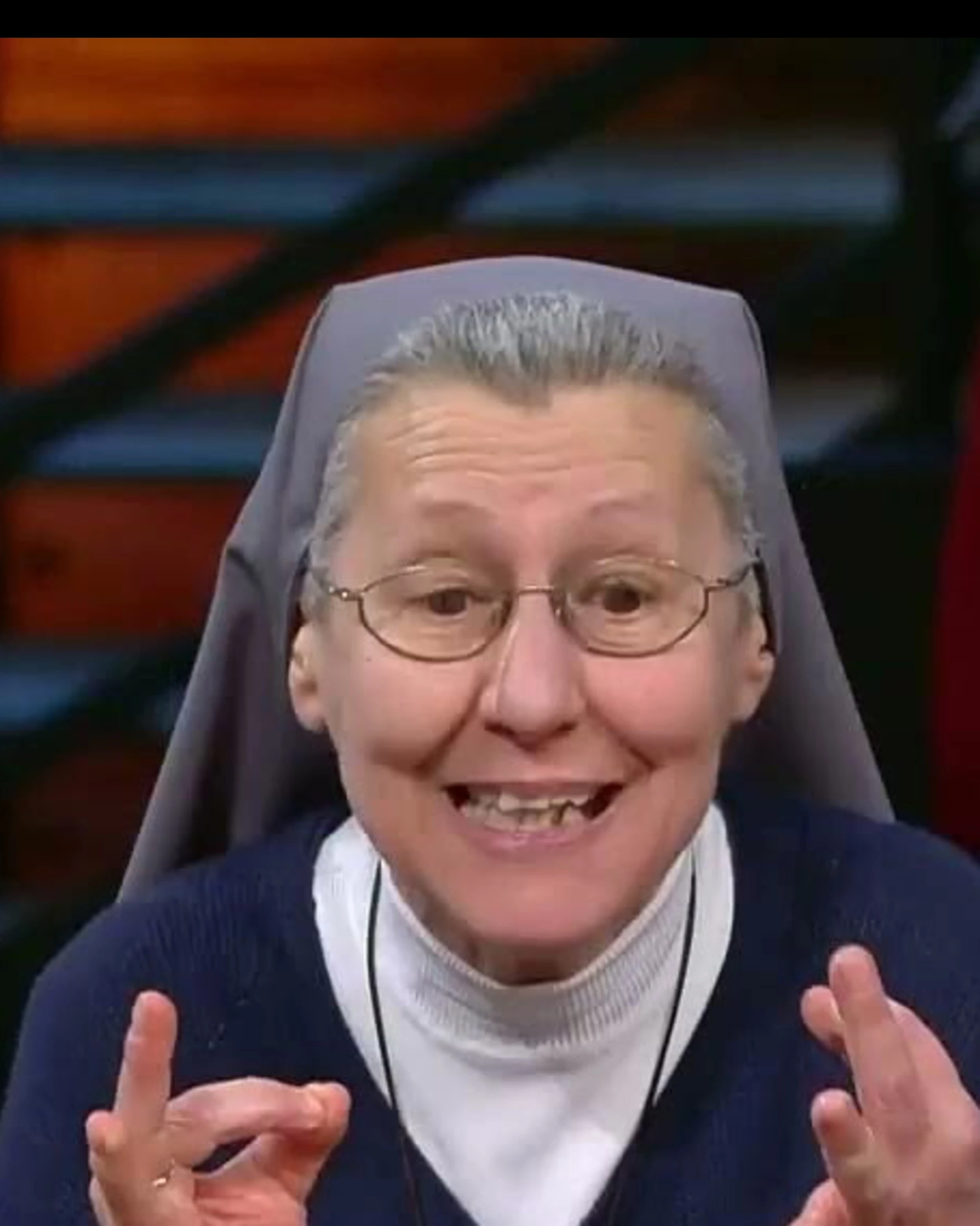 DiMartedì, Suor Paola vaneggia: "Italiani poveri, di chi è la colpa"