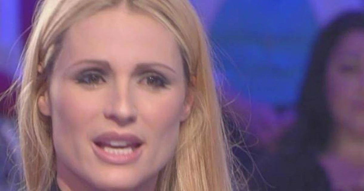 Michelle Hunziker a Verissimo, lacrime in diretta: "Sola in casa", il racconto della sua quarantena