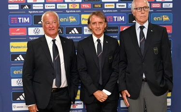 https://media.liberoquotidiano.it/HyQ5tHus46om_40KwqNRV76weC66GtNZc5MHKfIu6T8/width:800/quality:90/aW1hZ2VzLzIwMjYvMDcvMzAvMDc0NTQ3NTkwLWExNzVhYThlLWE1MDQtNDE4YS1hMDBiLWQzMzJlM2VkNTQ1ZS5qcGc.webp