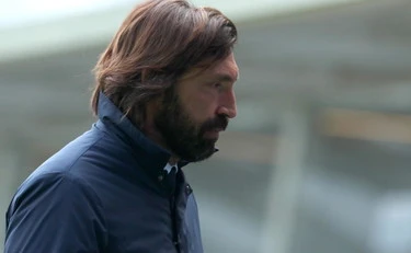 Andrea Pirlo a Mosca viene fatto a pezzi: "Fallito ti devi vergognare"