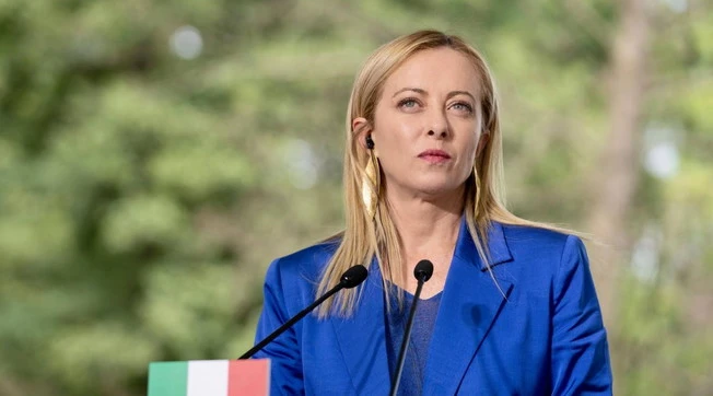 Giorgia Meloni, Sallusti: cosa farà la "gazzella" per sopravvivere