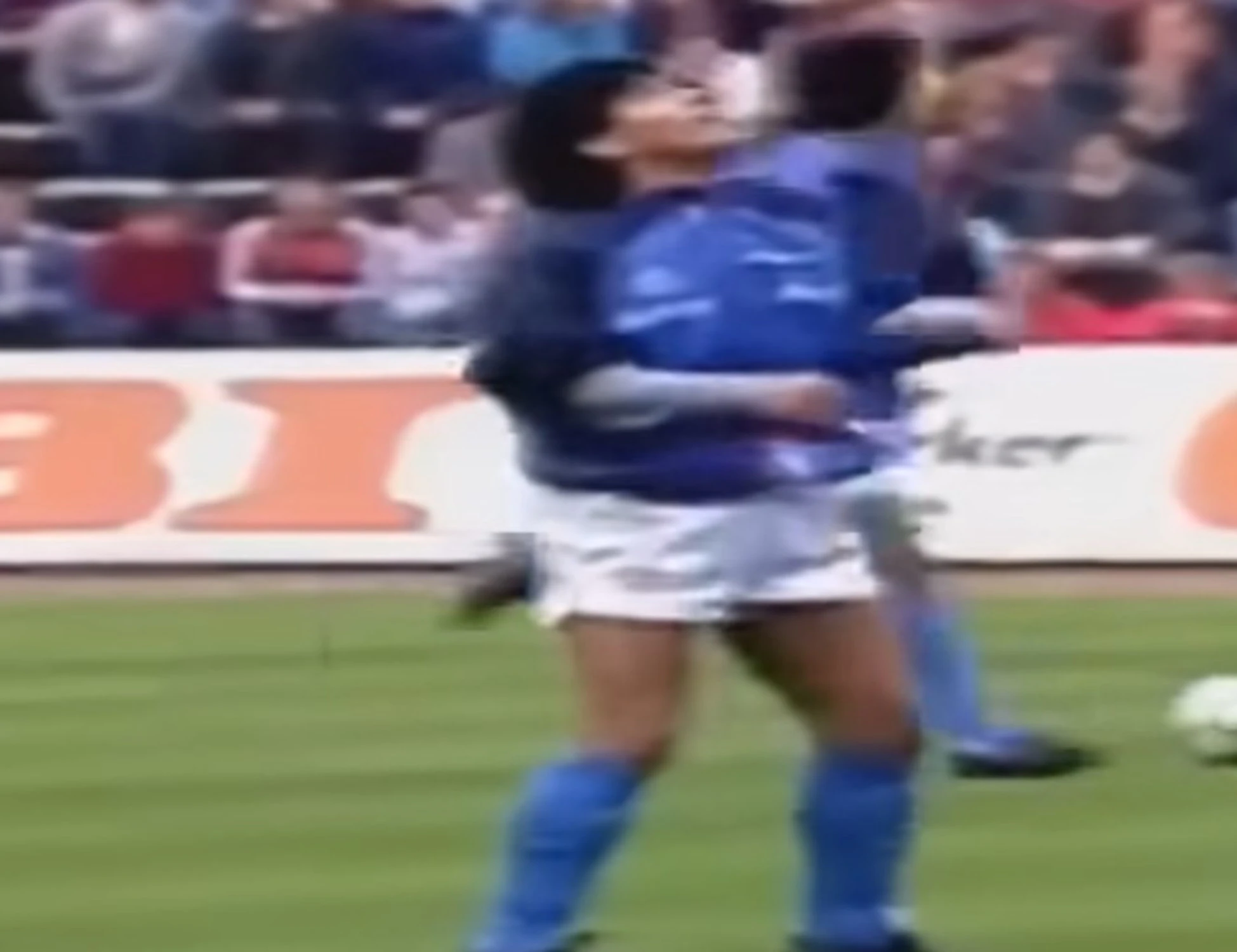 Maradona e i palleggi cult prima di Bayern-Napoli: un video incredibile