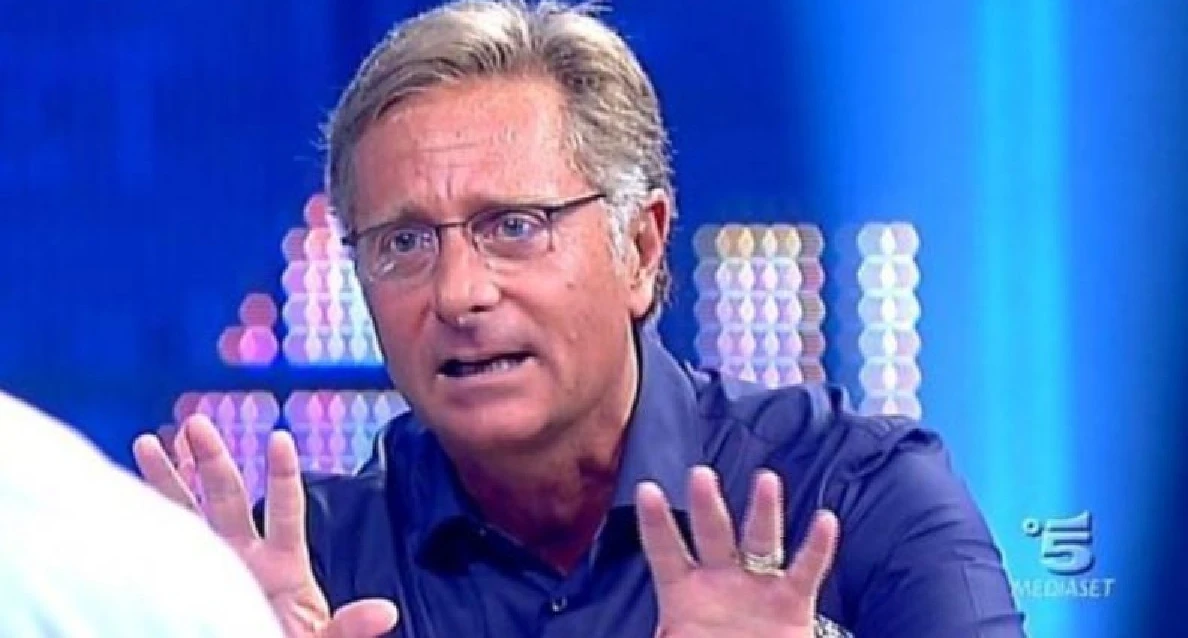 Avanti un altro, agguato a luci rosse su Bonolis: "C'è tua moglie?", il conduttore è terrorizzato