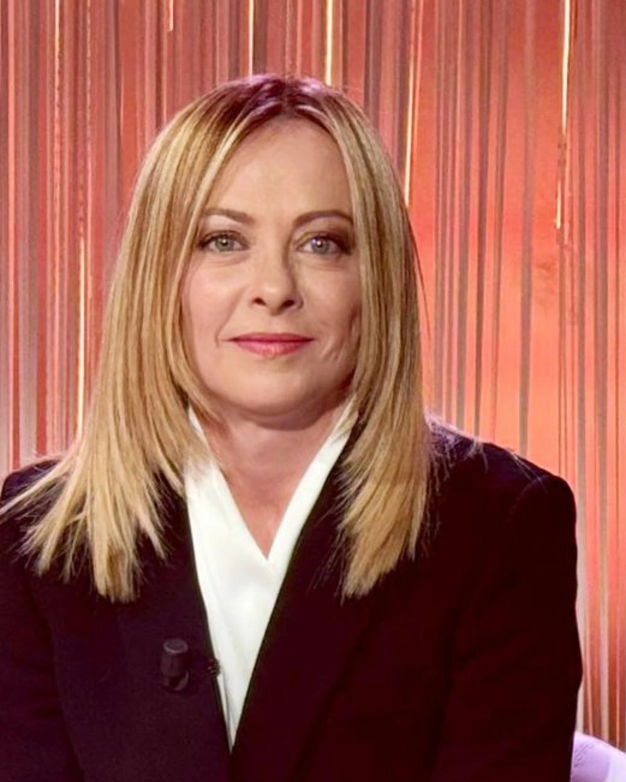 Giorgia Meloni a Cinque Minuti, lezione a Pd e M5s: "Dodici volte su sedici"