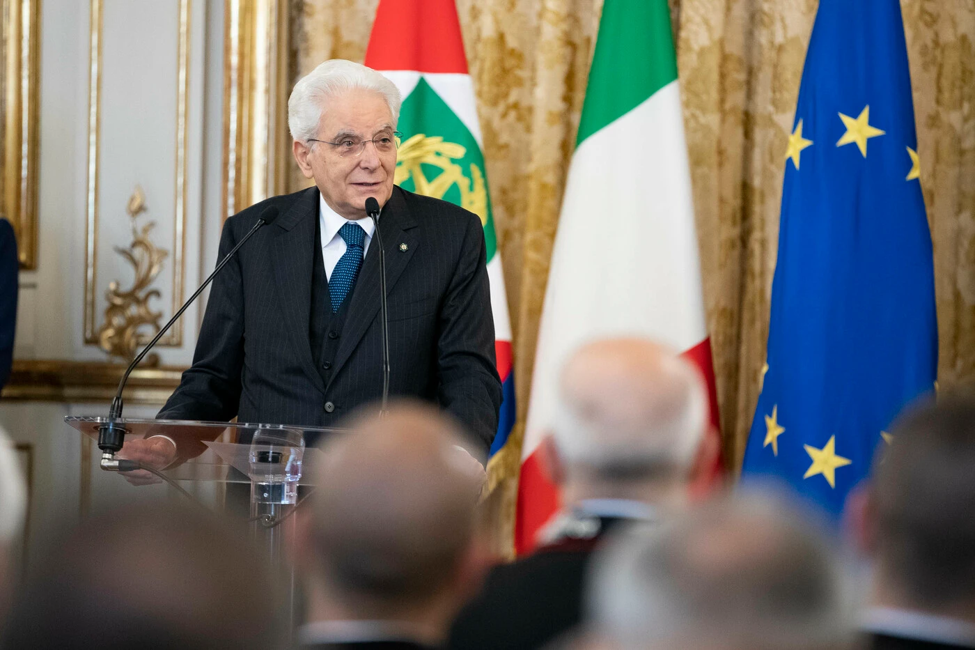 Sergio Mattarella, il retroscena dal Colle: "No". Gli parlano di ipotesi Monti e lui fa calare il gelo