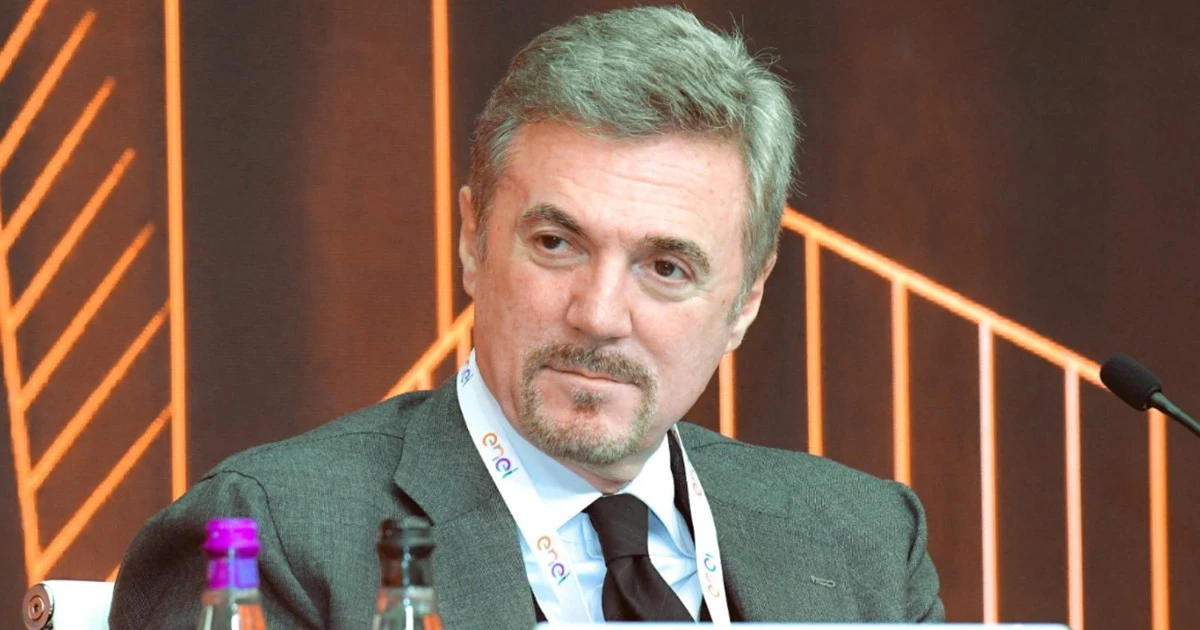 Flavio Cattaneo acquista un nuovo pacchetto di azioni del Gruppo Enel