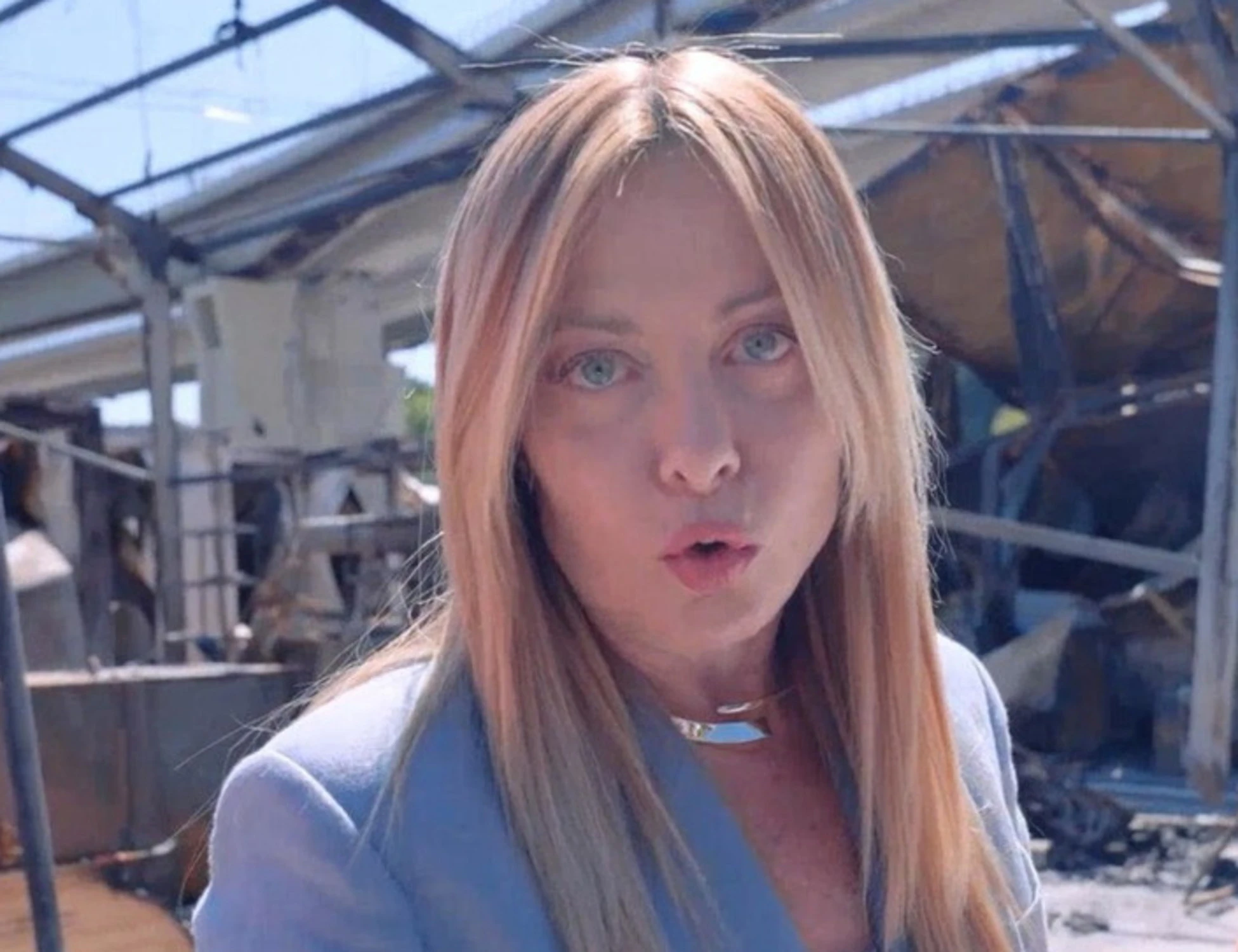 Giorgia Meloni zittisce Bonaccini: "Noi non chiediamo agli elettori i titoli di studio, li rispettiamo"