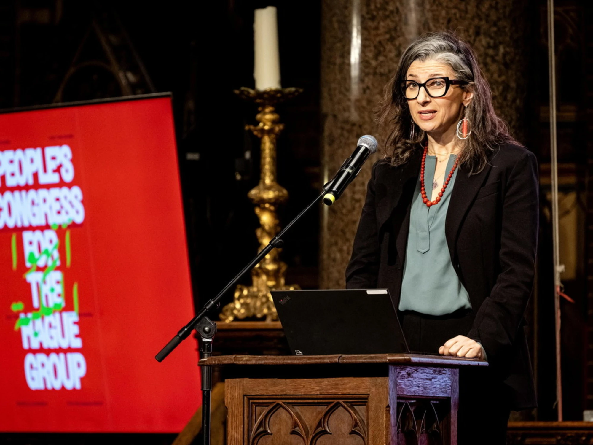 Francesca Albanese spianata dal sindaco rosso: "Il suo ego prevale sul resto"