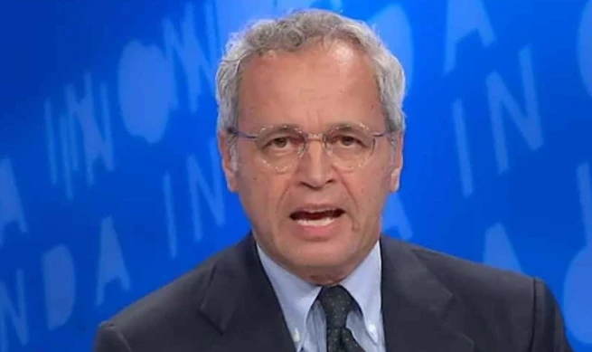 Enrico Mentana e il messaggio di Paragone: "Io con la Lega?", la risposta che apre un nuovo scenario