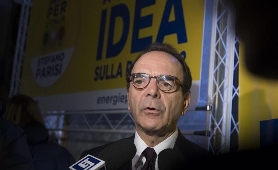 Silvio Berlusconi, la decisione definitiva: Stefano Parisi fuori dalla coalizione di centrodestra