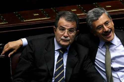 Pd, Prodi silurato. Il killer è D'Alema, ma non solo lui