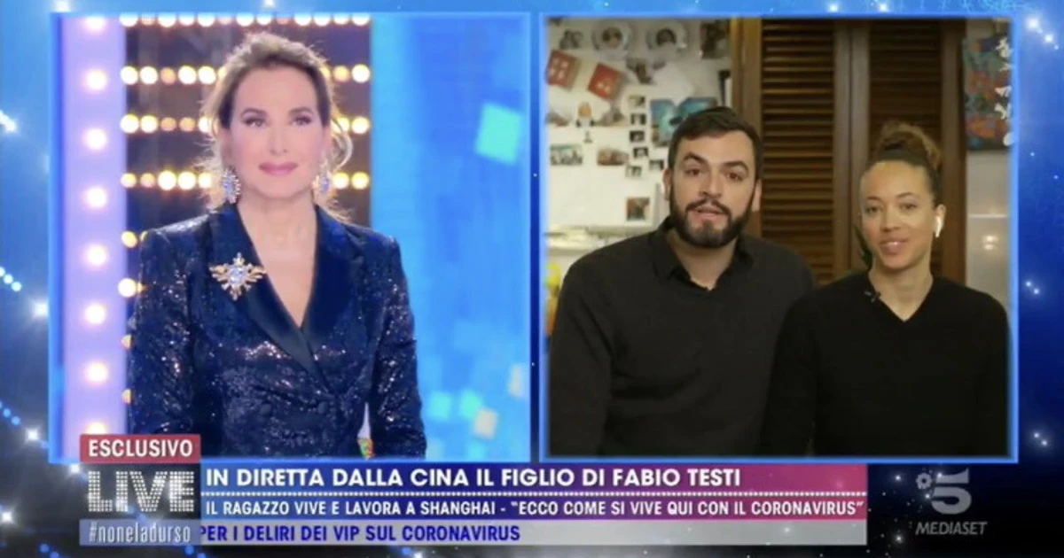 Live-Non è la D'Urso, Fabio Testi jr: "Coronavirus? Bollino verde e smartphone tracciati, come funziona in Cina"