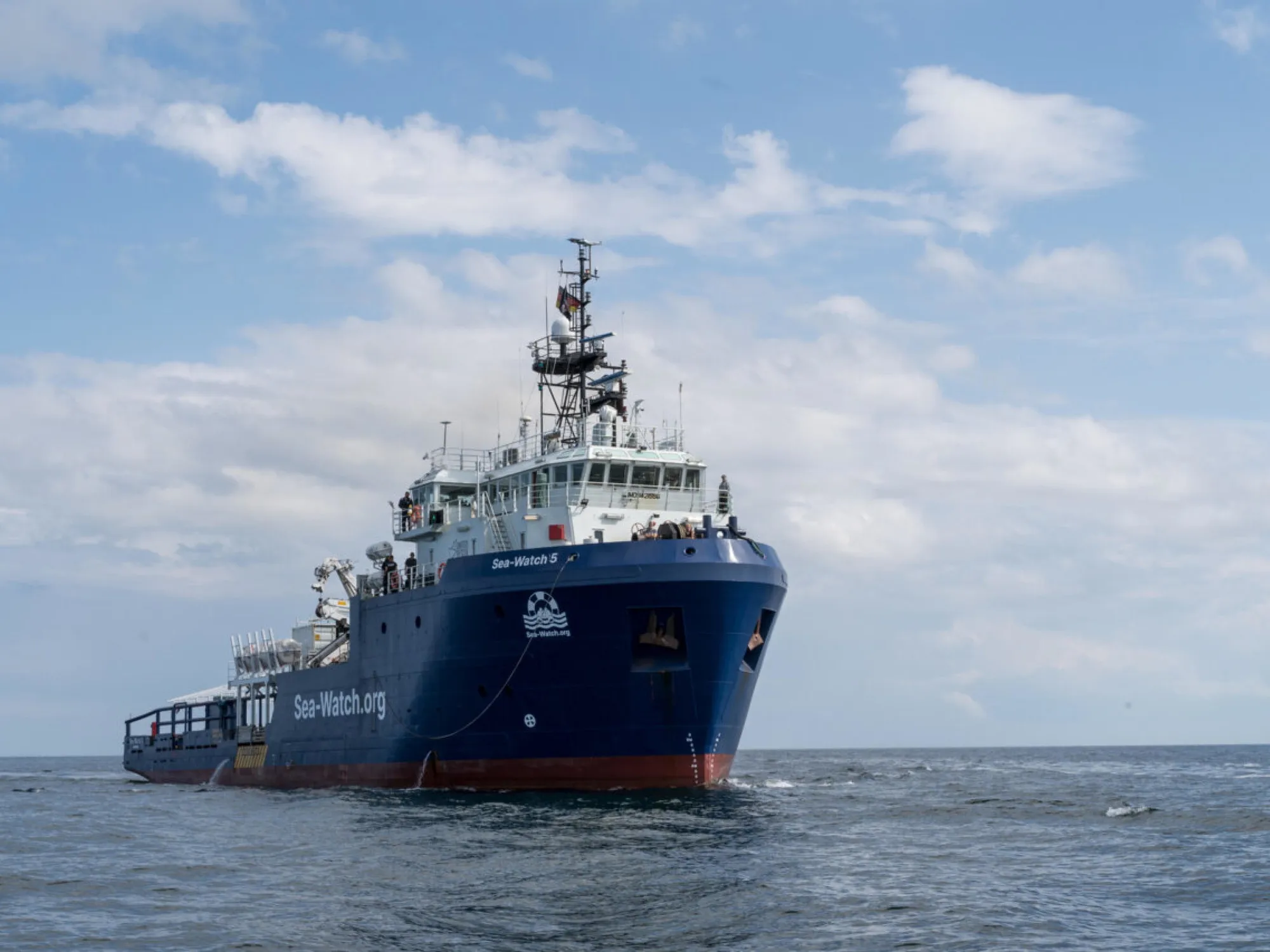 Leggi l'articolo: "Non abbiamo più benzina": la Sea Watch ignora l'ordine del Viminale, cosa è successo