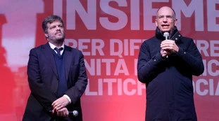 FdI sfotte Pd: "Non vi resta che piangere"