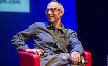 Niccolò Ammaniti, la linea invisibile che divide l'innocenza dall'età delle ombre