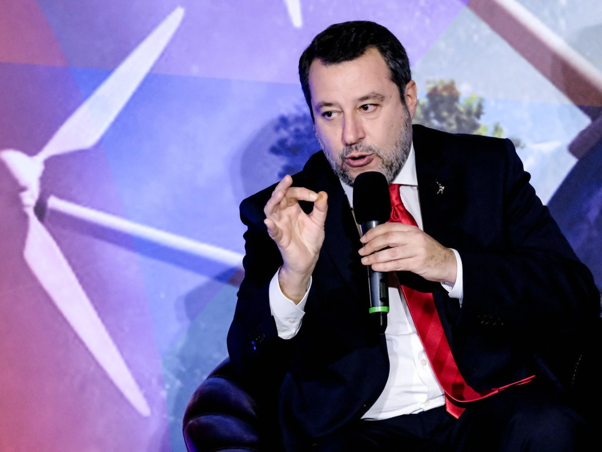 Milano-Cortina, Salvini disinnesca lo sciopero: "Precettazione"