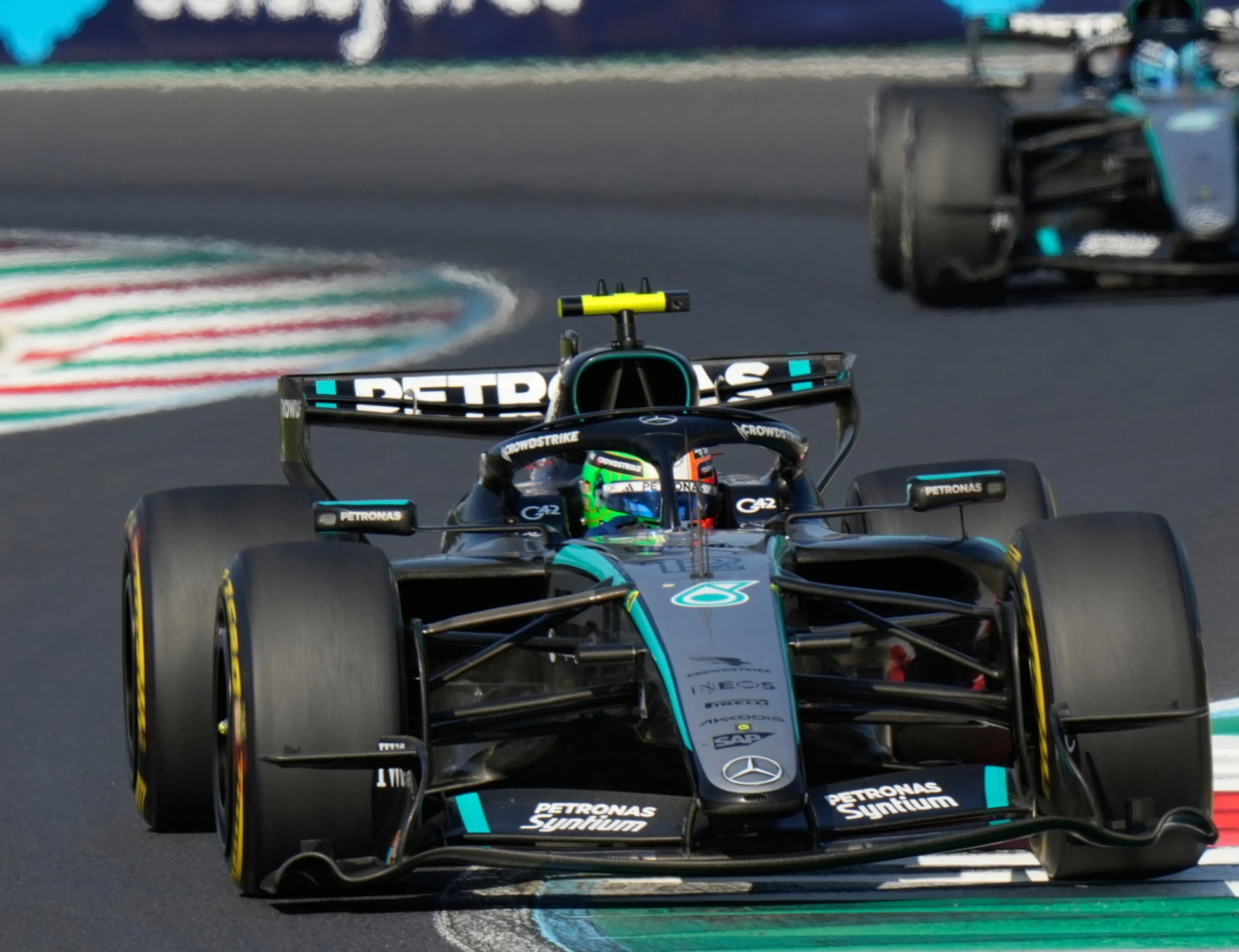Gp Italia, Kimi Antonelli vince a Monza ed entra nella storia: impresa clamorosa