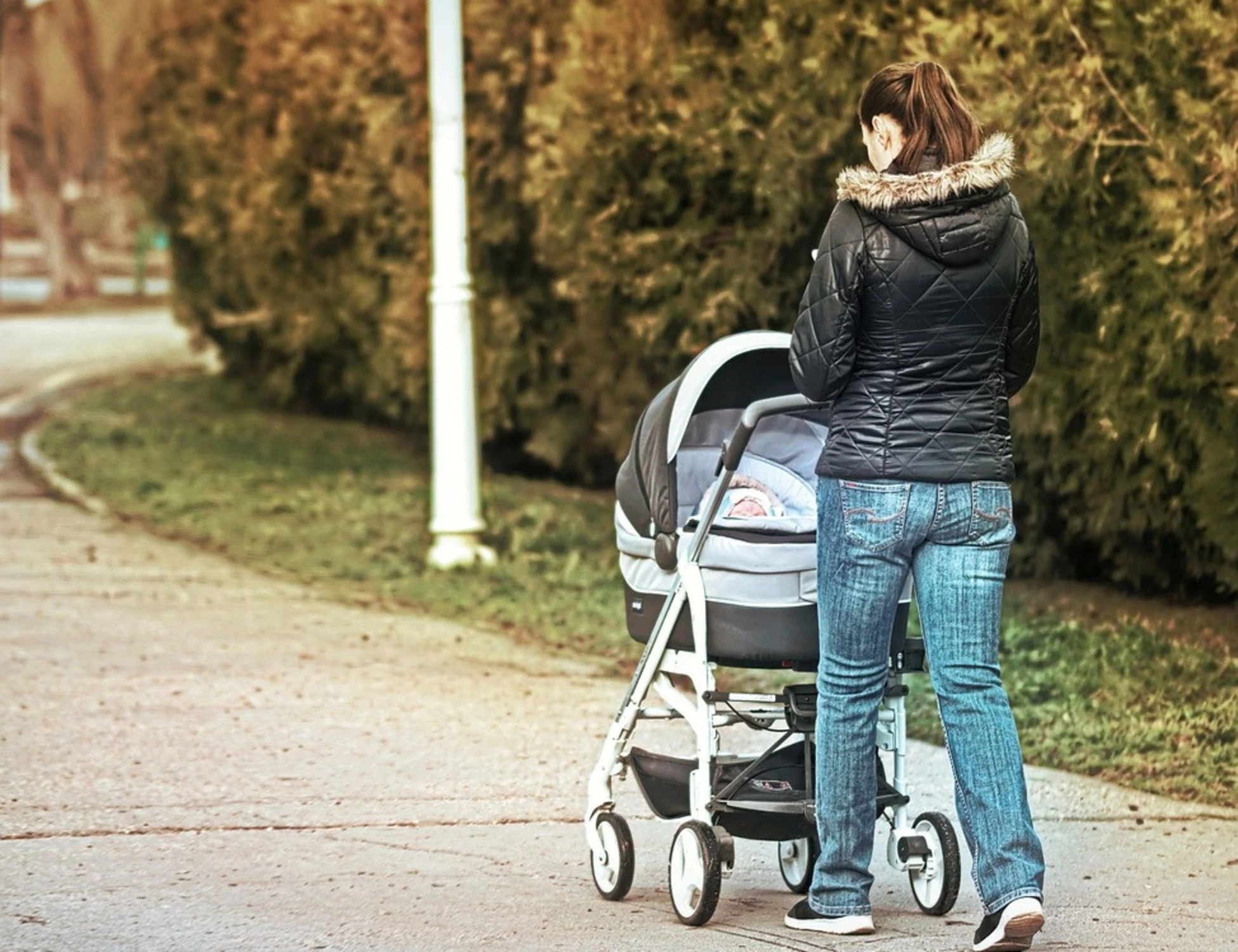 Padova, tenta di rapire una bimba di un anno e picchia il padre: chi è l'orco