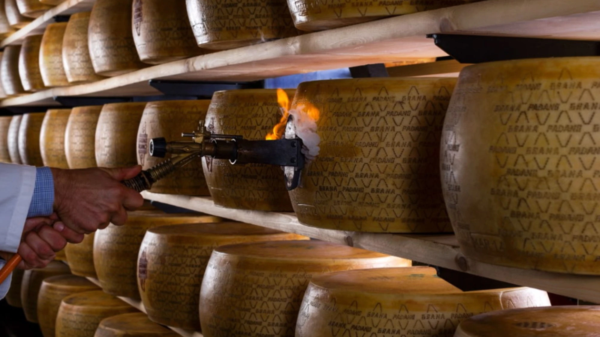 AL SIAL DI PARIGI GRANA PADANO FA SISTEMA CON LE GRANDI DOP ITALIANE