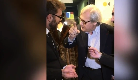 Vittorio Sgarbi, rissa con Le Iene per un conto non pagato al ristorante